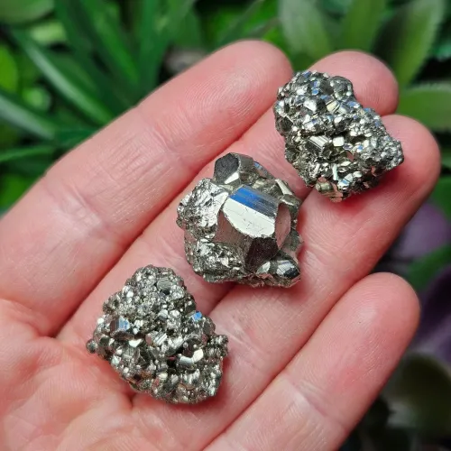 Pyrite crystalline formation in varied geology